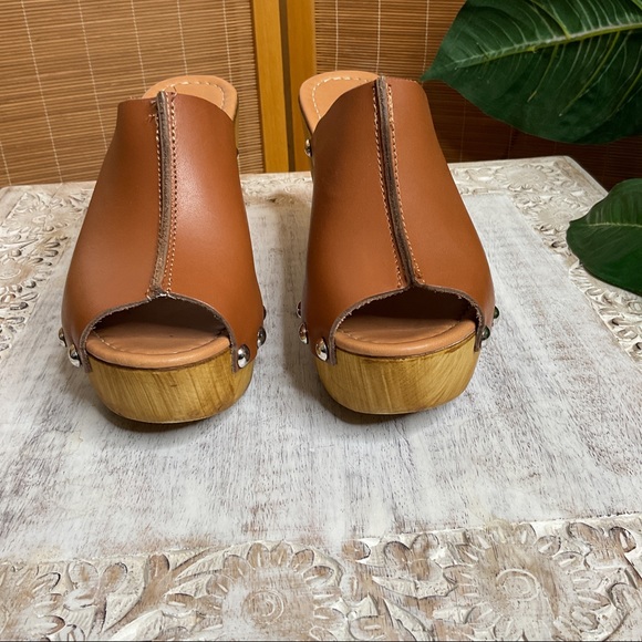 Charles David Cari Peep-Toe Clog 7.5 Tobacco - Picture 6 of 13